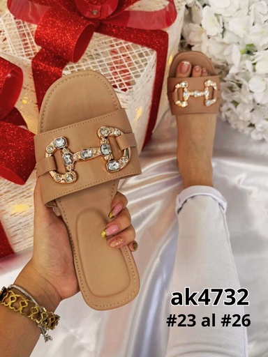 AK4732