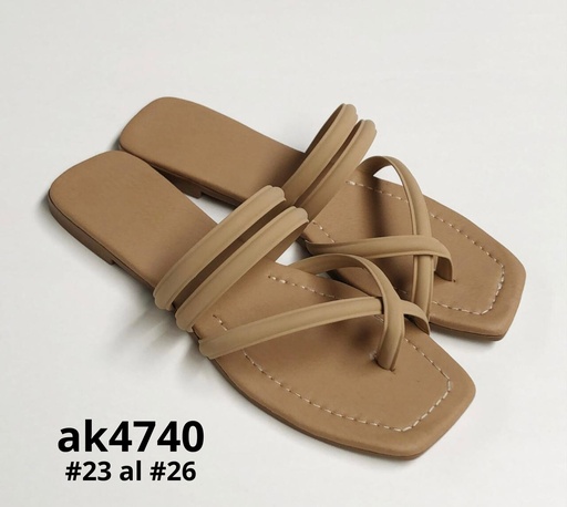 AK4740