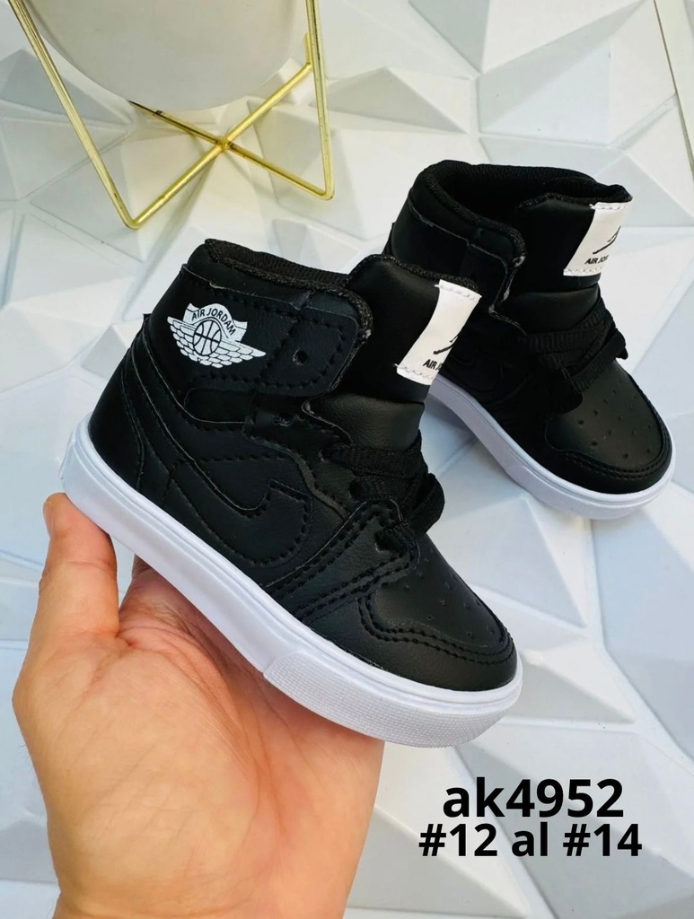 AK4952