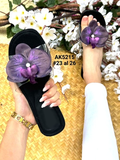 AK5215