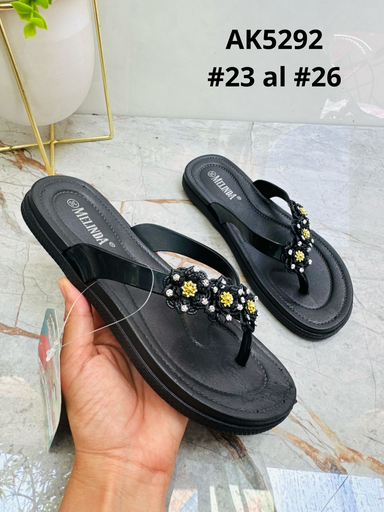 AK5292